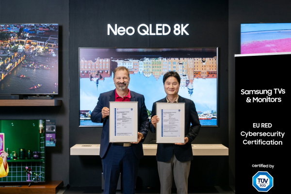 Ekrany Samsung z certyfikatem cyberbezpieczeństwa