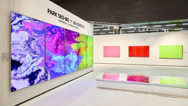 LG OLED TV ożywia kolory na Frieze Seoul 2025