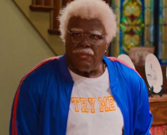 Joe odwiedza uniwerki - recenzja